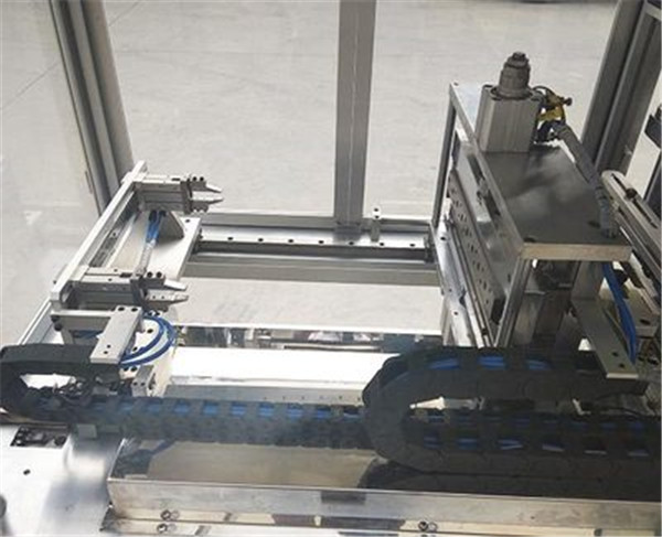 máquina formadora de baterías