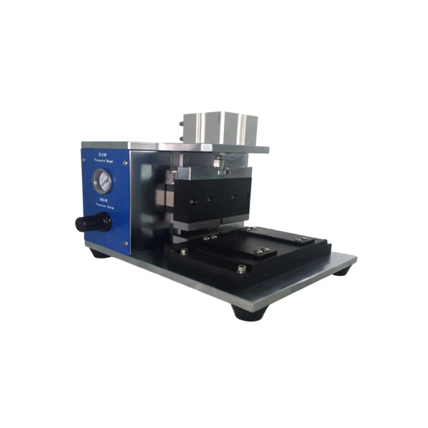 Máquina formadora de pestañas a escala de laboratorio para el ensamblaje de celdas de bolsa