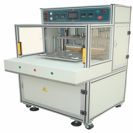Máquina automática de sellado térmico de cuatro estaciones con mesa giratoria superior y lateral para bolsas de celdas