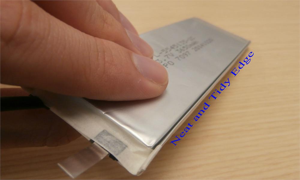 Máquina de corte, planchado y plegado de bordes tres en uno para la producción de baterías de fundas de celdas tipo bolsa