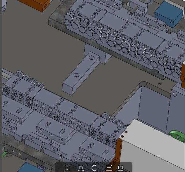 Máquina de corte, planchado y plegado de bordes tres en uno para la producción de baterías de fundas de celdas tipo bolsa