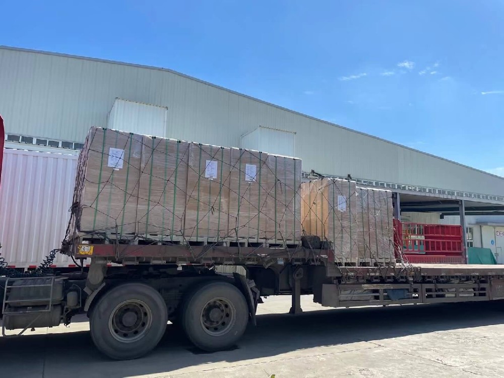 Actualización del equipo TMAX del cliente habitual ruso